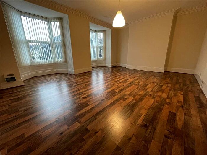 3 Bedroom Flat To Rent In Ocean Road, South Shields, NE33