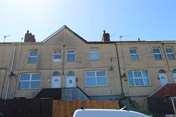 3 Bedroom Terraced House To Rent In Abernant Road, Markham, Blackwood, NP12