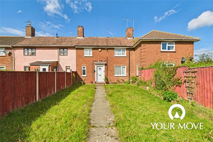 3 Bedroom Terraced House For Sale In Notley Road, Lowestoft, Suffolk, NR33