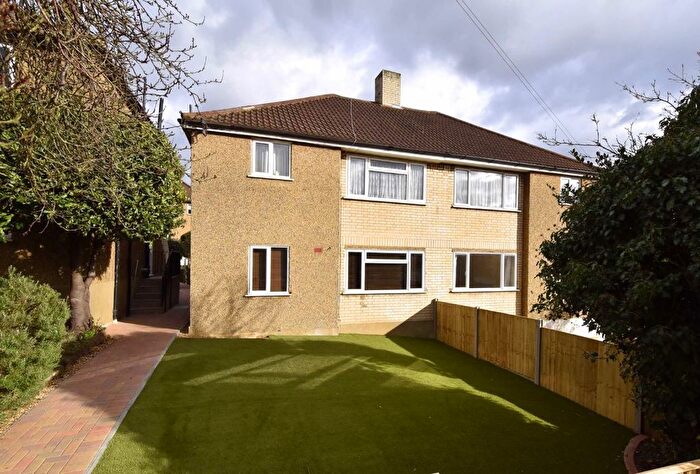 2 Bedroom Flat To Rent In Brockley View, Forest Hill, SE23