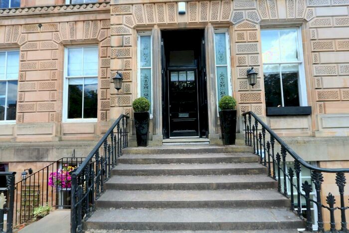 2 Bedroom Flat To Rent In Park Circus, Glasgow, G3