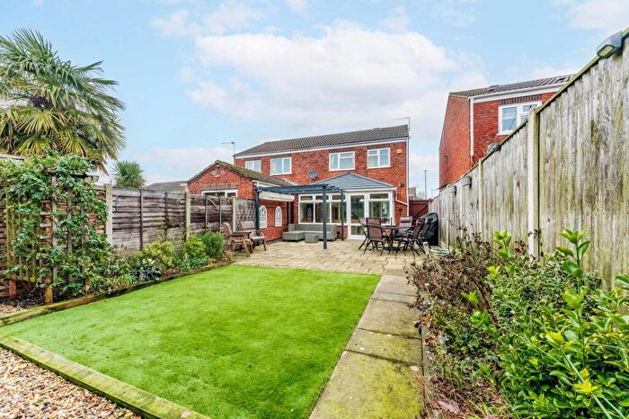 3 Bedroom Semi-Detached House For Sale In Buttercup Close, Carlton Colville, NR33