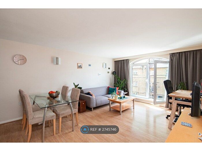 1 Bedroom Flat To Rent In Cold Harbour, London, E14