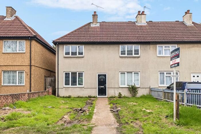 3 Bedroom Semi Detached House To Rent In Pinner Road, Pinner, HA2