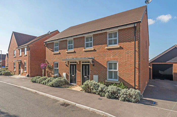 3 Bedroom Semi-Detached House For Sale In Hewett Lane, Hook, Hampshire, RG27