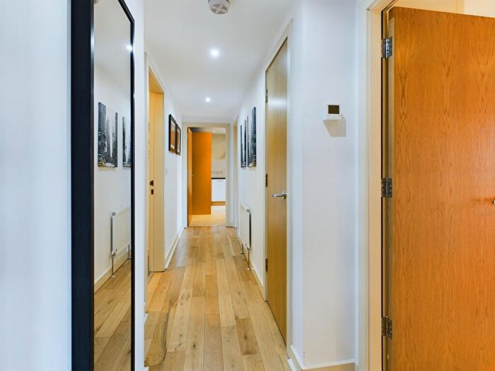 2 Bedroom Apartment For Sale In The Sawmill, Dock Street, HU1