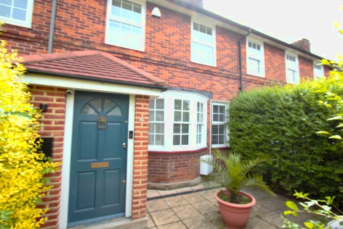4 Bedroom Terraced House To Rent In The Roundway, London, N17