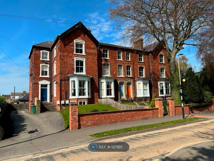 2 Bedroom Flat To Rent In The Terrace, Driffield, YO25