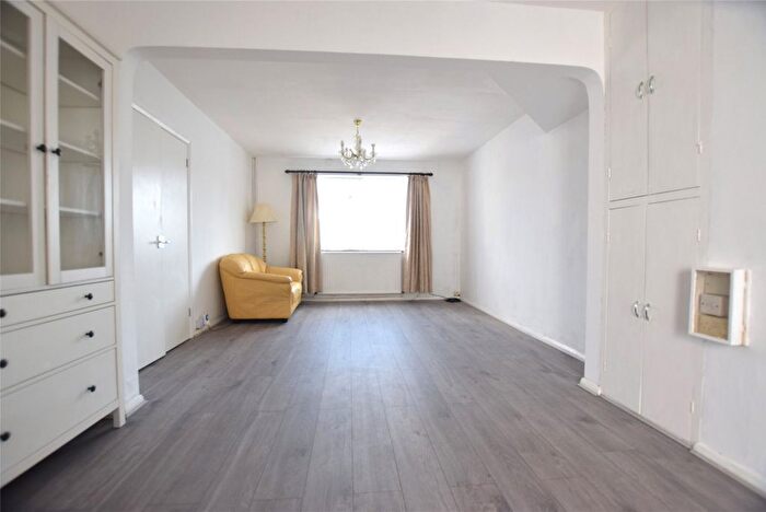 3 Bedroom Terraced House To Rent In Lennard Road, Dunton Green, Sevenoaks, Kent, TN13