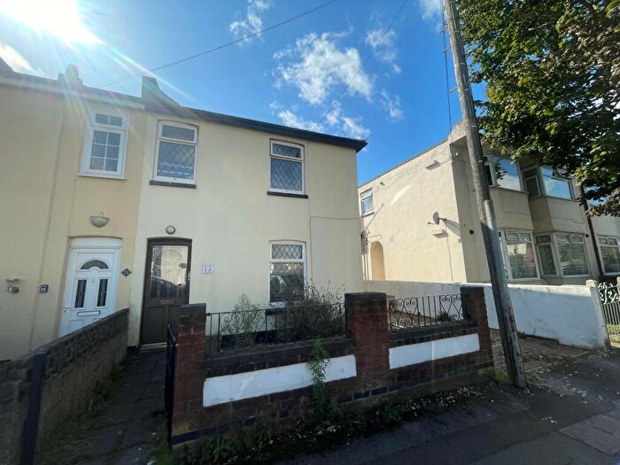 4 Bedroom House To Rent In Grantham Road, Kings Park, BH1