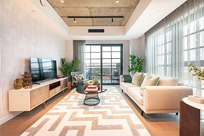 3 Bedroom Flat For Sale In The Founding, Canada Water, London, SE16