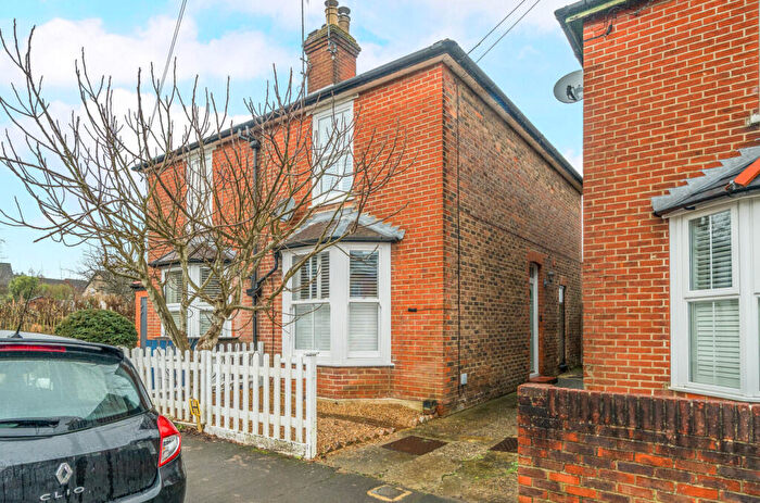 2 Bedroom Semi Detached House For Sale In George Road, Farncombe, Godalming, Surrey, GU7