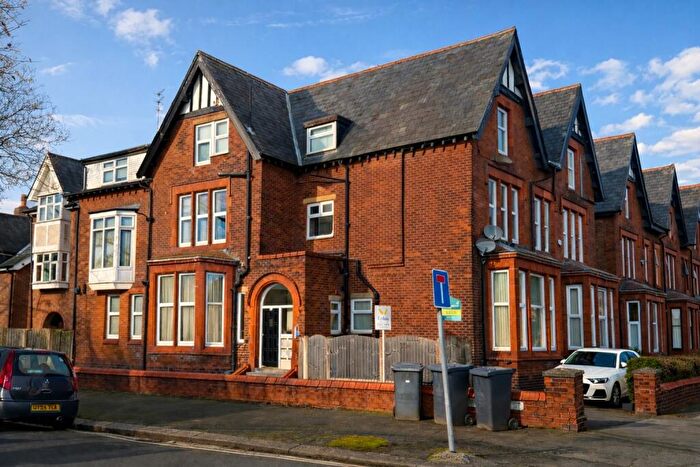 2 Bedroom Flat To Rent In Flat, Cecil Court, FY8