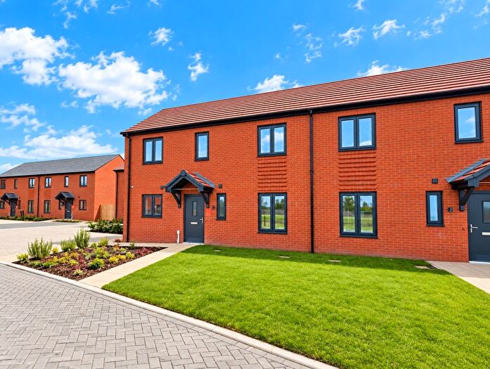 3 Bedroom Semi-Detached House For Sale In Swallowtail Drive, Bradwell, Great Yarmouth, NR31