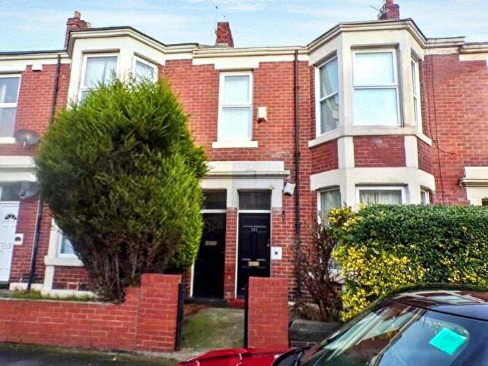 2 Bedroom Flat To Rent In Warton Terrace, Heaton, Newcastle Upon Tyne, Tyne And Wear, NE6