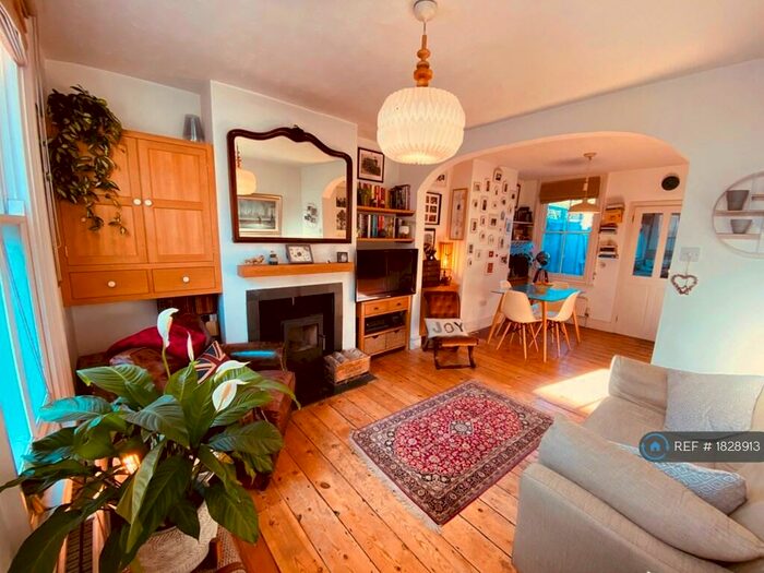 2 Bedroom Terraced House To Rent In Sturton Street, Cambridge, CB1