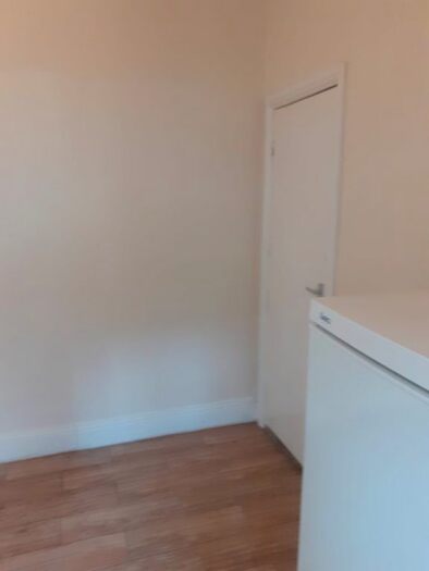 1 Bedroom Flat To Rent In Bescot Road, Walsall, WS2