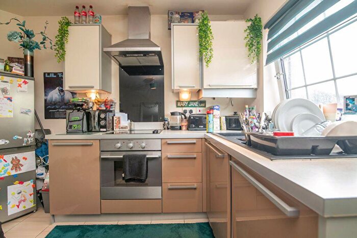 2 Bedroom Flat For Sale In Flat Mill Bank Court, Mill Street, Kidderminster, Worcestershire, DY11