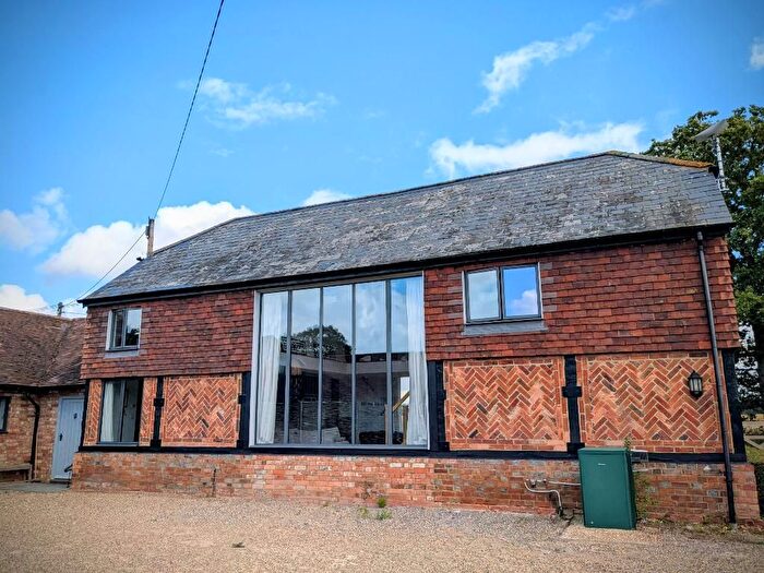 5 Bedroom Barn Conversion For Sale In Plumtree Road, Hawkenbury, Kent, TN27