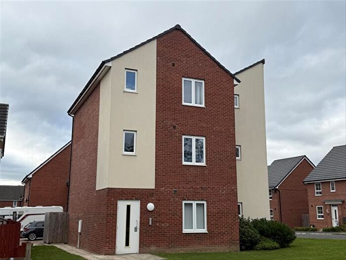 2 Bedroom Flat To Rent In Burghley Close, Washington, Tyne And Wear, NE38