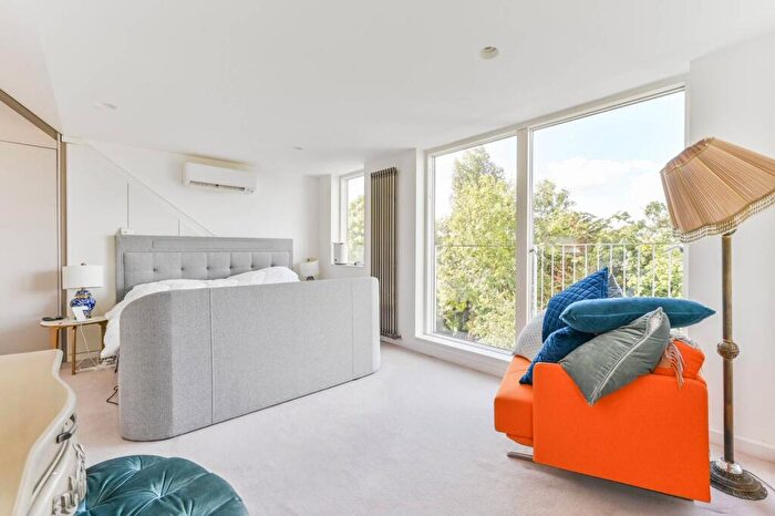 5 Bedroom Semi Detached House To Rent In Oaks Avenue, Gipsy Hill, London, SE19