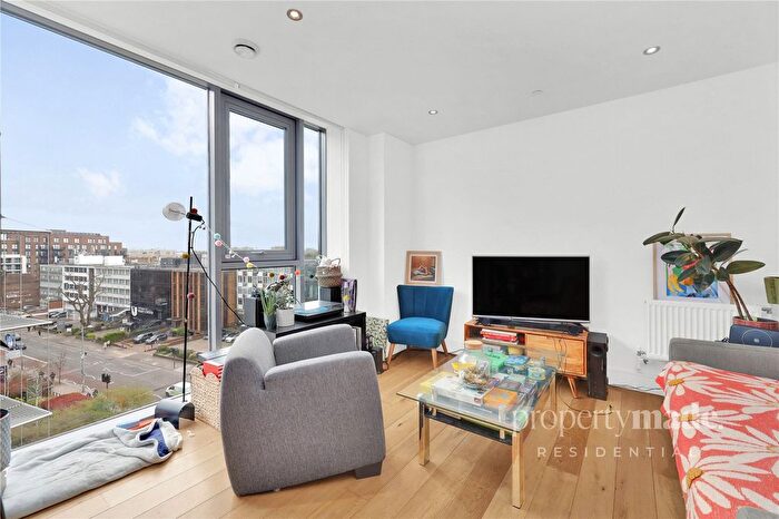 2 Bedroom Flat To Rent In Arc Tower, , Uxbridge Road, Ealing, W5