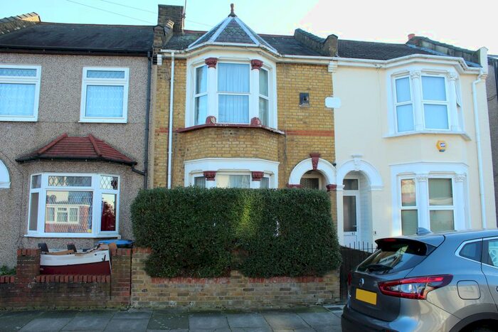 4 Bedroom Terraced House To Rent In Uckfield Road, Enfield, EN3