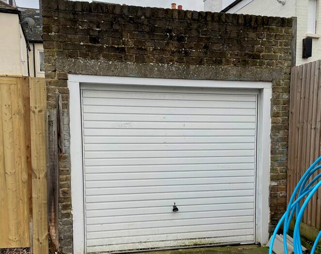 Property To Rent In Gleneagle Road, London, SW16