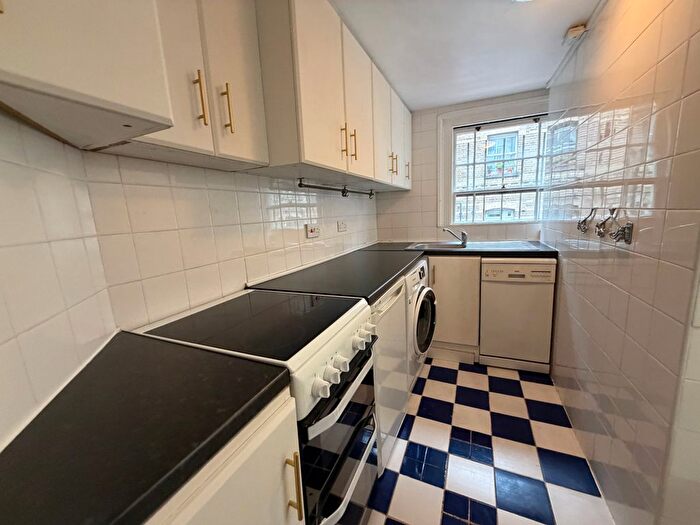 1 Bedroom Flat To Rent In Westmoreland Terrace, London, SW1V