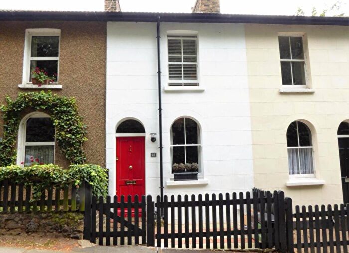 2 Bedroom Terraced House For Sale In Orchard Hill, Crayford, DA1