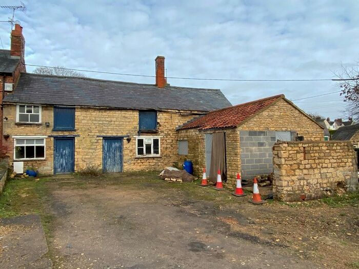 3 Bedroom Property For Sale In Main Street, Greetham, Rutland LE15
