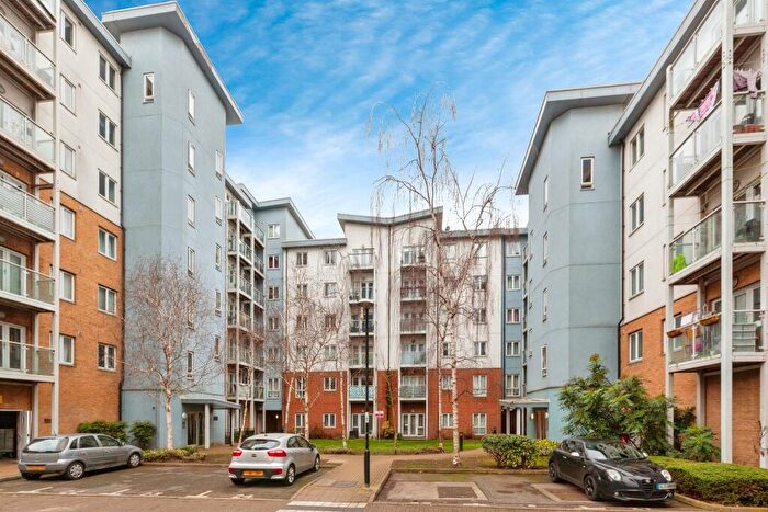 2 Bedroom Flat For Sale In Mill Street, Slough, SL2