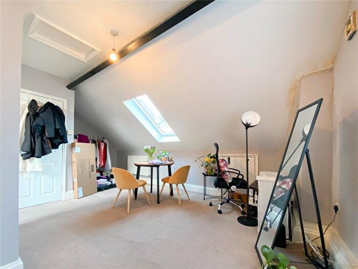 1 Bedroom Flat To Rent In Hotwell Road, Bristol, BS8