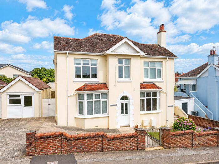3 Bedroom Flat For Sale In Headland Park Rd, Preston, Paignton, TQ3
