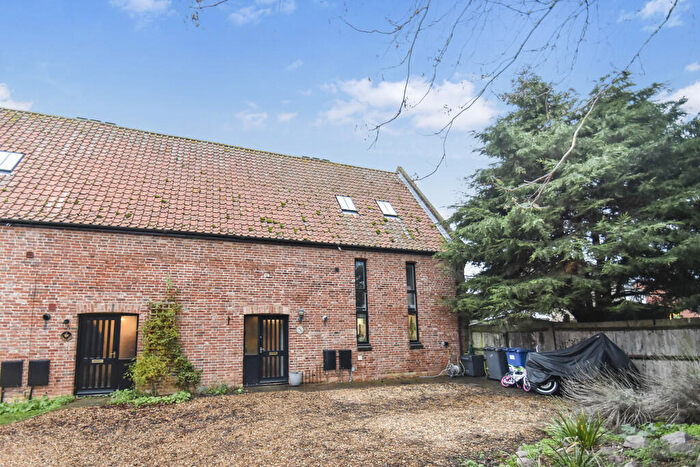 4 Bedroom Barn Conversion For Sale In Grange Barns, Somersham, PE28
