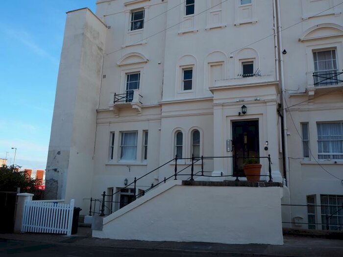 Studio To Rent In Orwell Road, Dovercourt, CO12