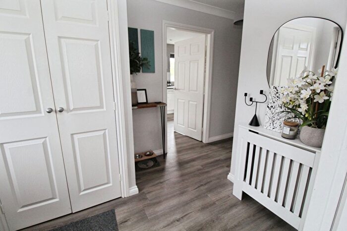 3 Bedroom End Of Terrace House For Sale In Millennium Court, Greenside, Ryton, NE40