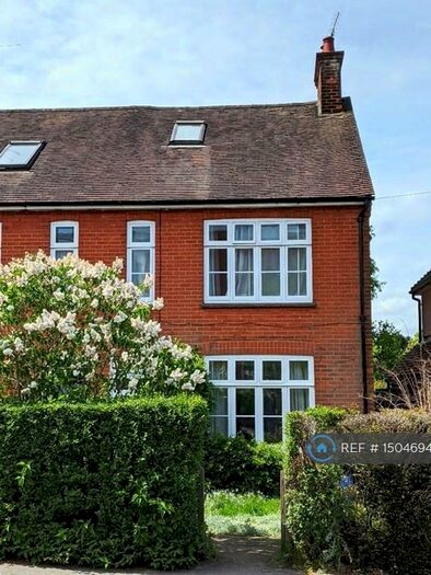 4 Bedroom Semi-Detached House To Rent In Weydon Hill Road, Farnham, GU9