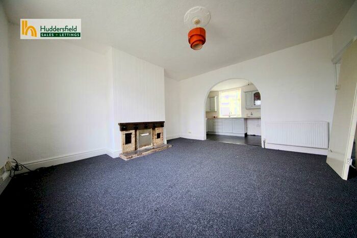 3 Bedroom Terraced House To Rent In Morley Lane, Huddersfield, HD3