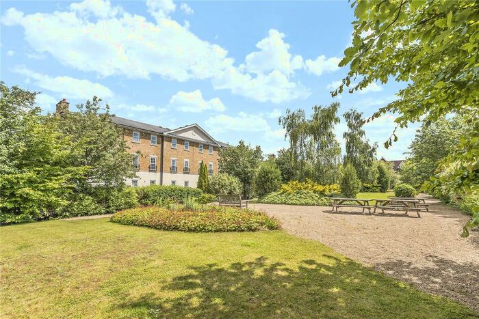 2 Bedroom Flat To Rent In Merrivale Square, Oxford, OX2