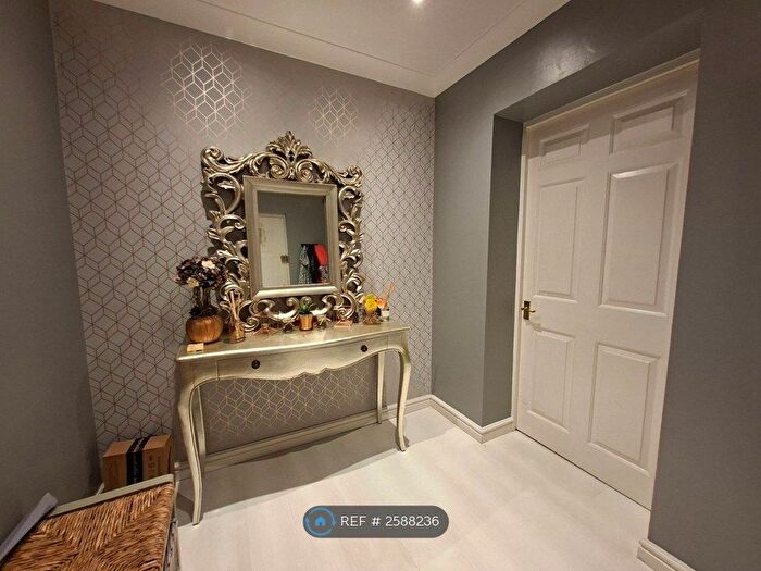 2 Bedroom Flat To Rent In Ruislip, Ruislip, HA4