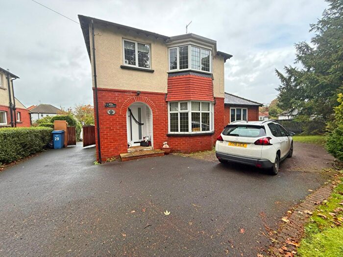 5 Bedroom Detached House For Sale In Green Lane, Scarborough, YO12