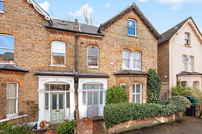 2 Bedroom Flat For Sale In Waldegrave Road, Crystal Palace, London, SE19