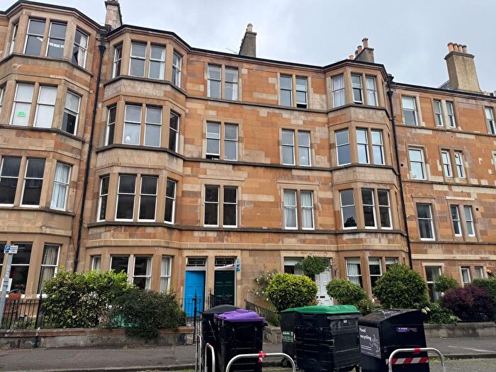 3 Bedroom Flat To Rent In Spottiswoode Road, Edinburgh, EH9