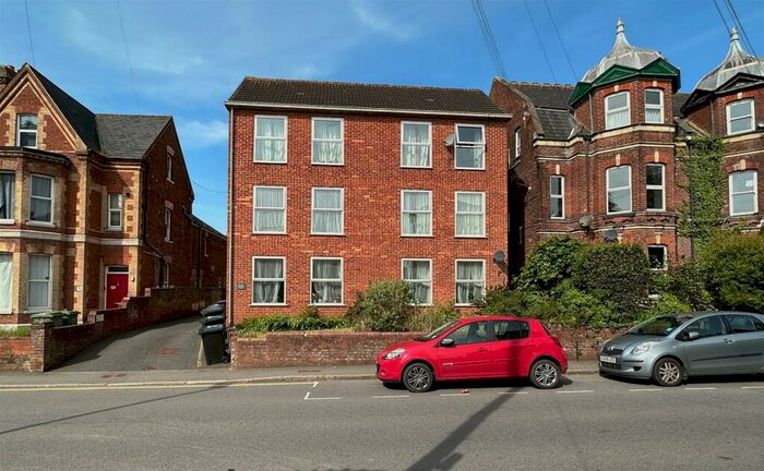 2 Bedroom Flat To Rent In Polsloe Road, Exeter, EX1