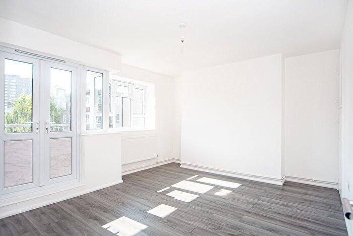 3 Bedroom Flat To Rent In Limscott House, Bruce Road, London, E3