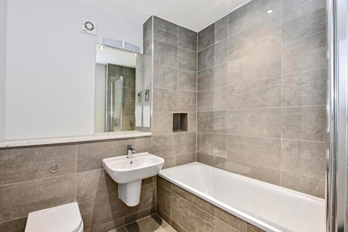 1 Bedroom Flat To Rent In Maple Road, London, SE20