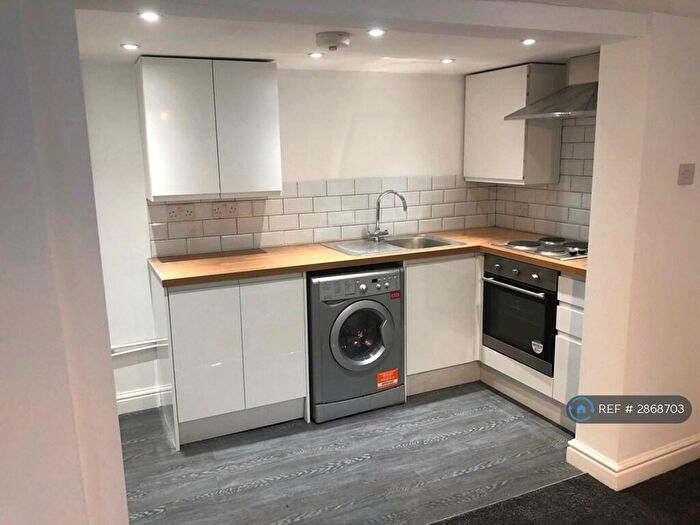 1 Bedroom Flat To Rent In Northern Grove, Manchester, M20