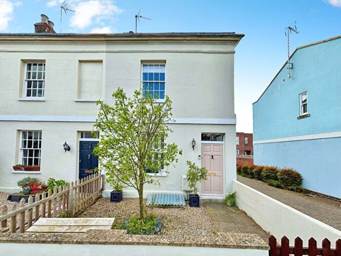 3 Bedroom End Of Terrace House For Sale In Hewlett Place, Cheltenham, Gloucestershire, GL52