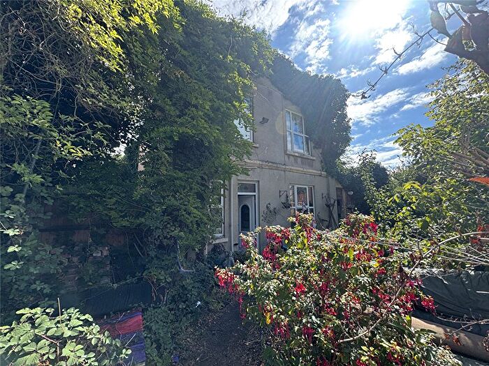 3 Bedroom Detached House For Sale In Midland Road, Gloucester, Gloucestershire, GL1